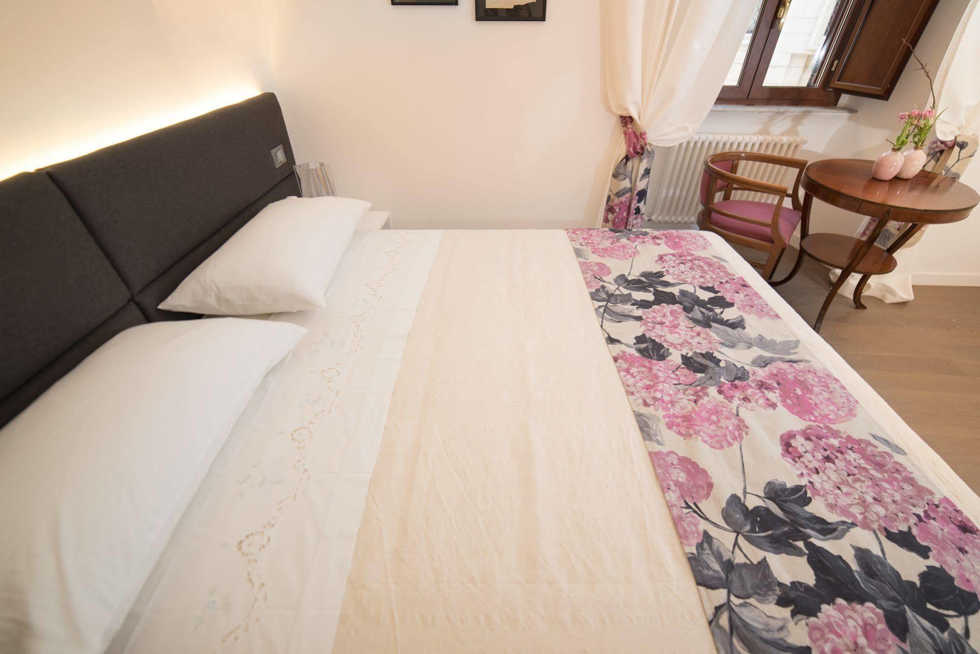 Approdo Ripetta Bed & Breakfast Roma Exterior foto
